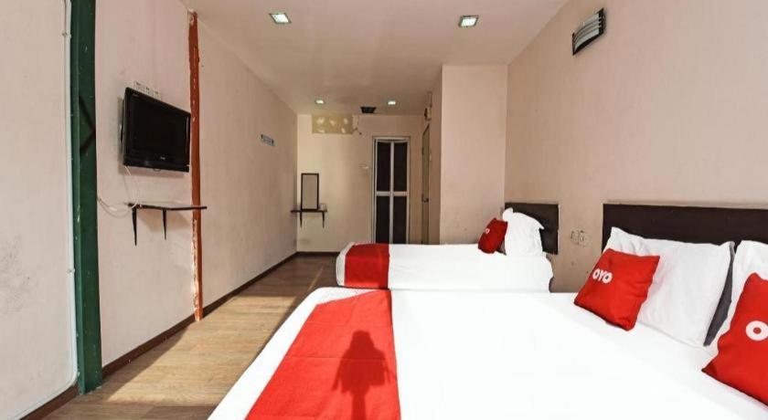Oyo 90643 Gks Hotel Seremban Exterior foto
